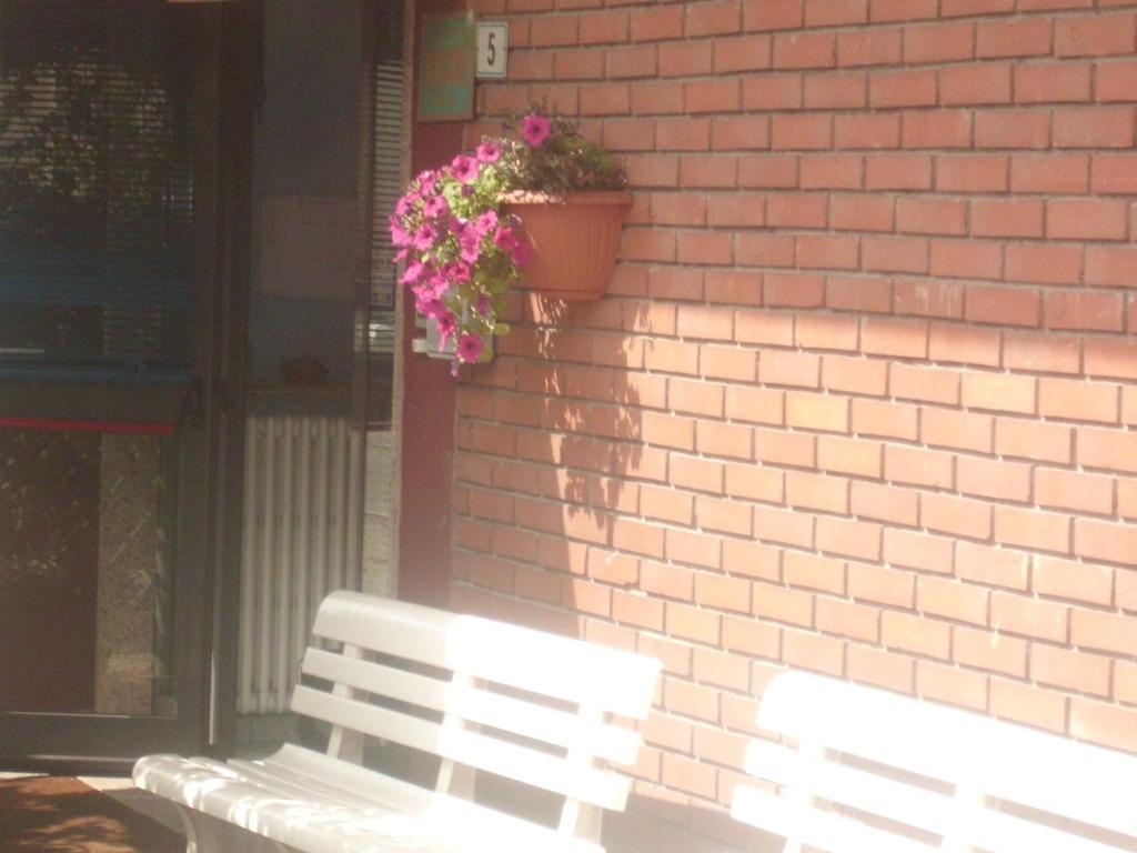 Hotel Lombardia Seveso Dış mekan fotoğraf