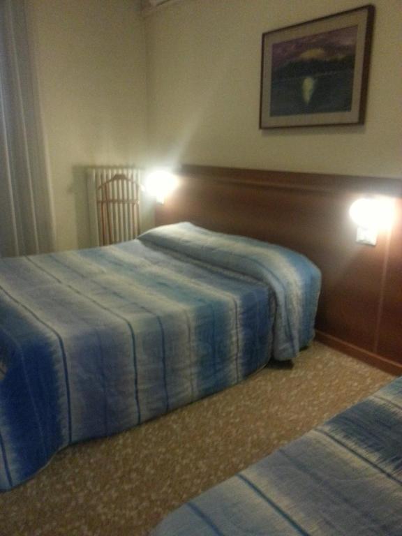Hotel Lombardia Seveso Dış mekan fotoğraf