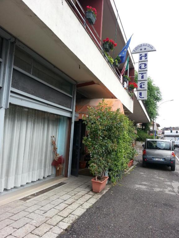 Hotel Lombardia Seveso Oda fotoğraf